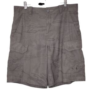 Under Armour Gray Camo Loose Fit Classic Athletic Golf Cargo Shorts Sz 34